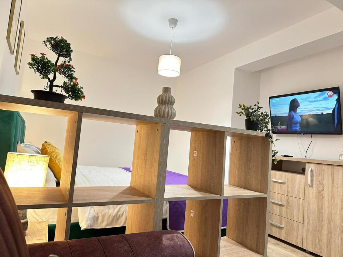 Coresi Mall Area Studios & Apartments By Glam Braşov Dış mekan fotoğraf