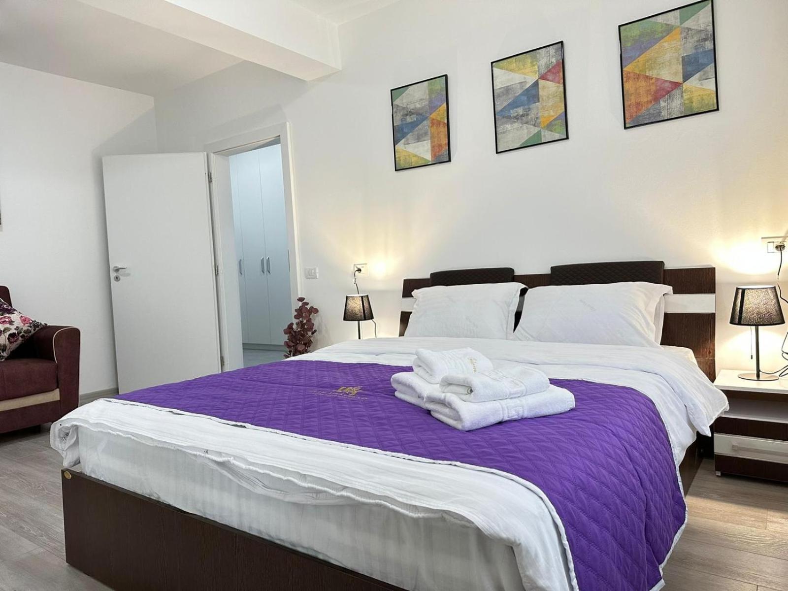 Coresi Mall Area Studios & Apartments By Glam Braşov Dış mekan fotoğraf