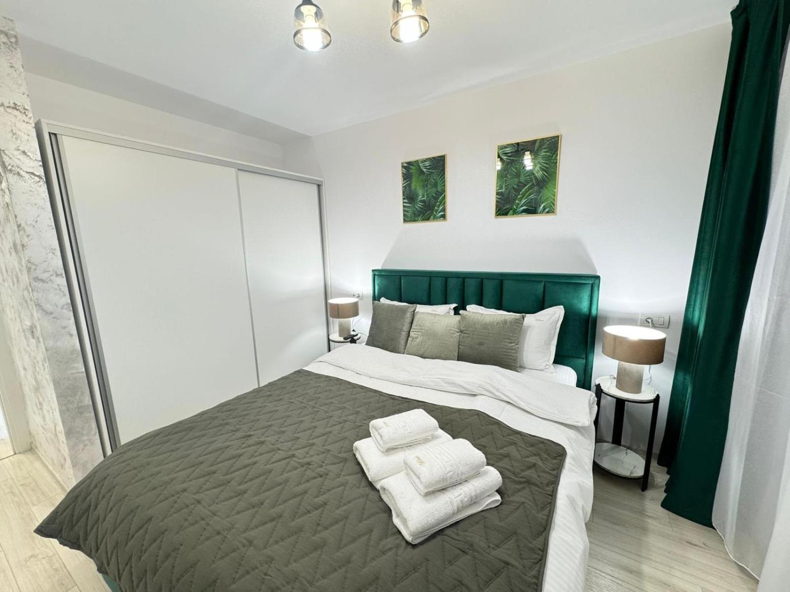 Coresi Mall Area Studios & Apartments By Glam Braşov Dış mekan fotoğraf