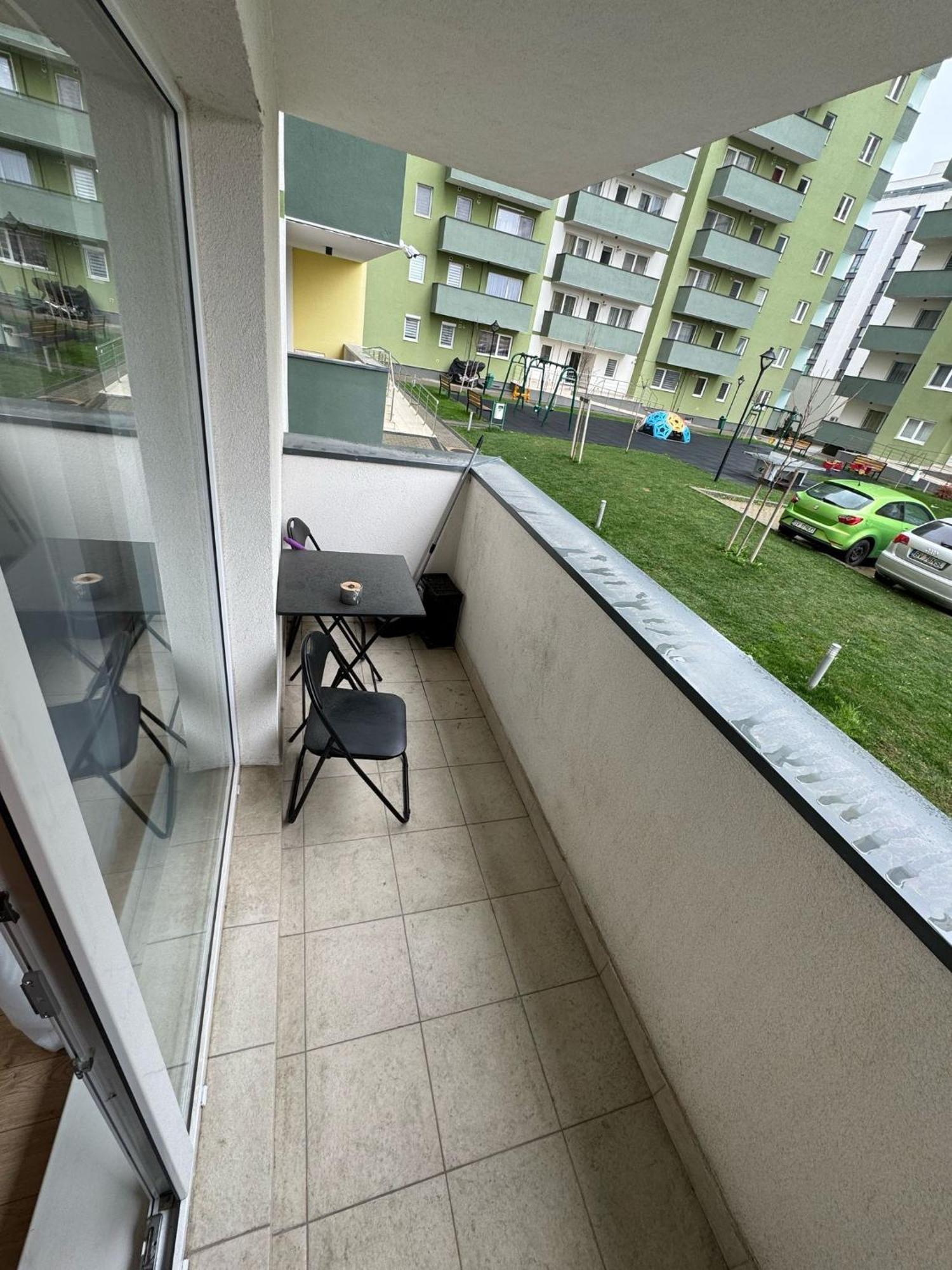 Coresi Mall Area Studios & Apartments By Glam Braşov Dış mekan fotoğraf