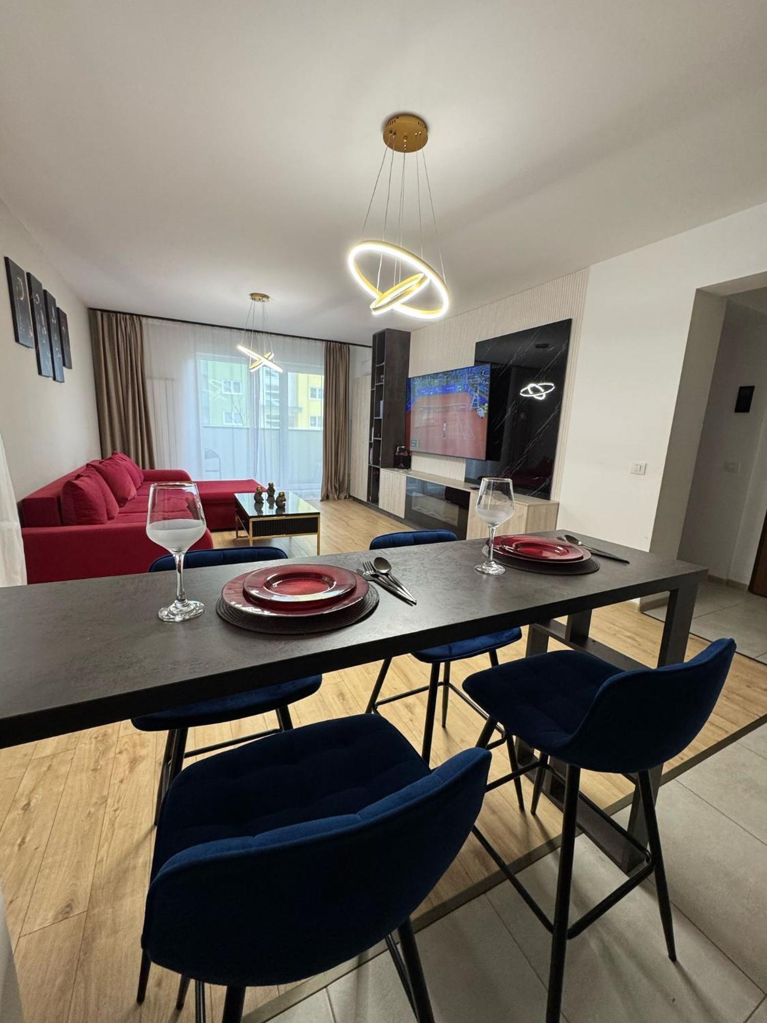 Coresi Mall Area Studios & Apartments By Glam Braşov Dış mekan fotoğraf