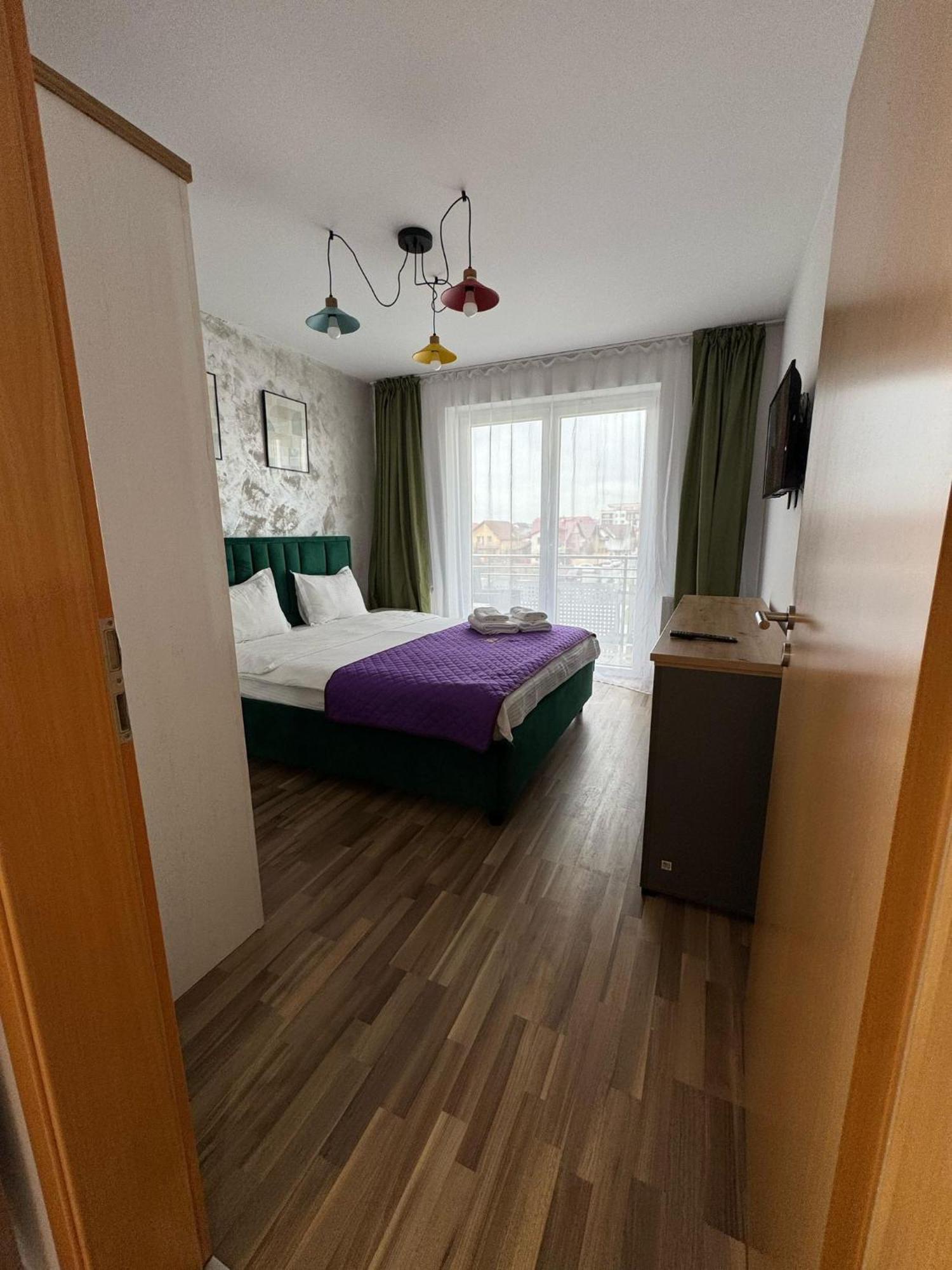 Coresi Mall Area Studios & Apartments By Glam Braşov Dış mekan fotoğraf
